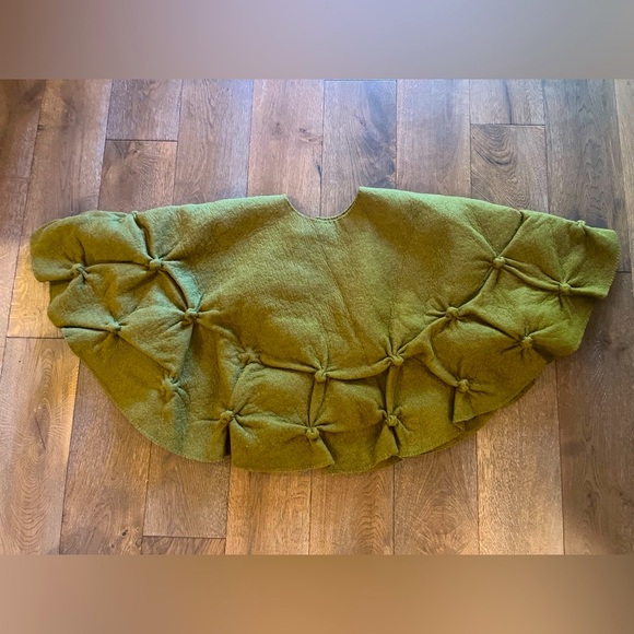 Arcadia Home Gathered Christmas Tree Skirt in Chartreuse Green-55” Wool Felt NWT - Picture 2 of 4
